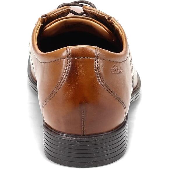 NWT Clarks Men\'s Whiddon Plain Oxford, Dark Tan Leather, 10 Medium US